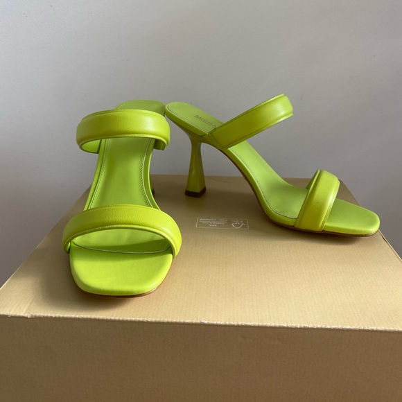 Michael Kors Womens Clara Mule Sandals Heels Limeade Size 5.5 - Picture 4 of 8